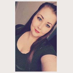 Meet your Posher, Alicia